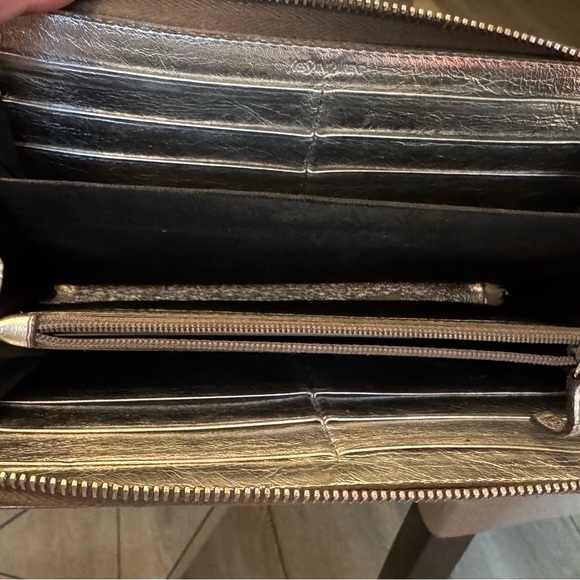 Yves Saint Laurent Silver Wallet - Picture 4 of 4